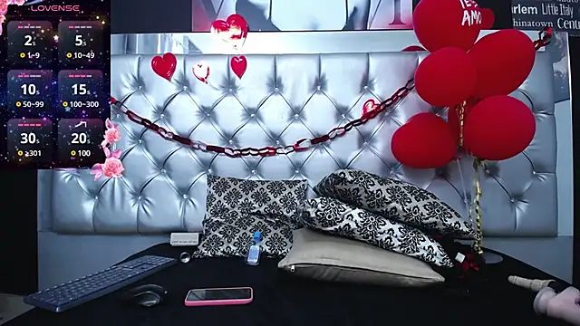 Snapshot of _nicolehotshemale chatting on February 23, 12:41 am nicolehotshemale online show from February 23, 12:41 am