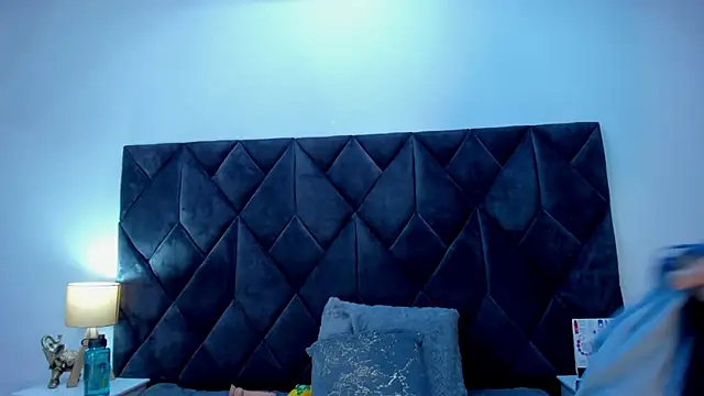 Snapshot of Linisprincehot69 chatting on January 19, 1:01 pm Linisprincehot69 online show from January 19, 1:01 pm