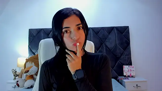 Snapshot of Linisprincehot69 chatting on January 22, 4:55 am Linisprincehot69 online show from January 22, 4:55 am