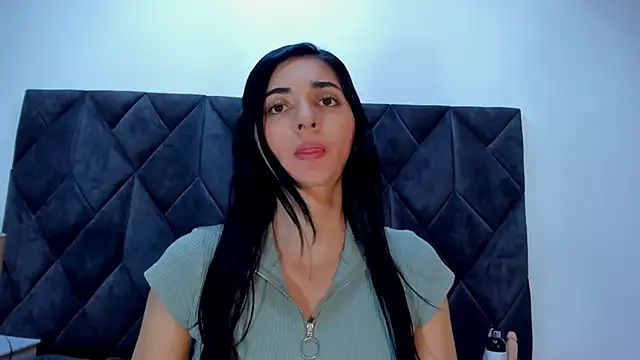 Snapshot of Linisprincehot69 chatting on February 9, 5:01 pm Linisprincehot69 online show from February 9, 5:01 pm