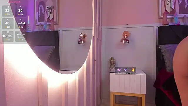 chloe watson  online show from November 9, 8:07 pm