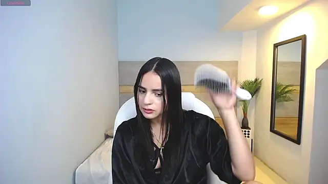 heidy hoiss online show from February 11, 7:38 pm