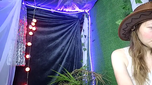 Snapshot of Jony_Marta chatting on October 21, 3:35 pm Jony Marta online show from October 21, 3:35 pm