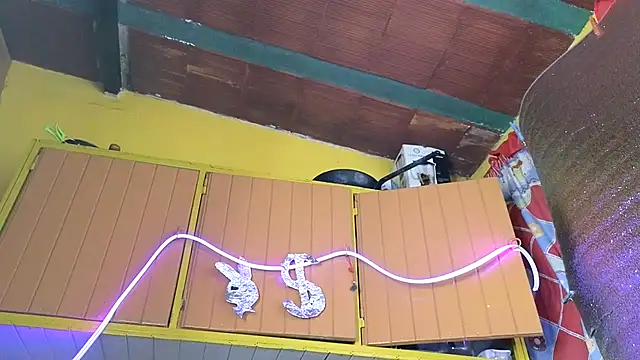 Snapshot of Jony_Marta chatting on November 17, 10:37 pm Jony Marta online show from November 17, 10:37 pm