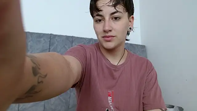 linda 33 online show from October 10, 1:32 pm