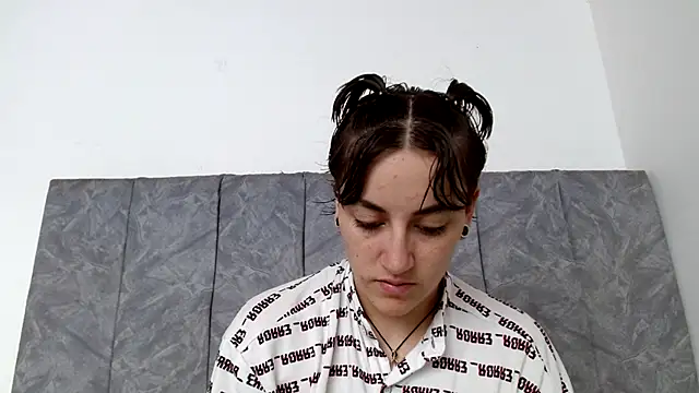 linda 33 online show from October 23, 7:23 pm