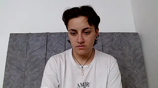 linda 33 online show from November 24, 7:02 pm