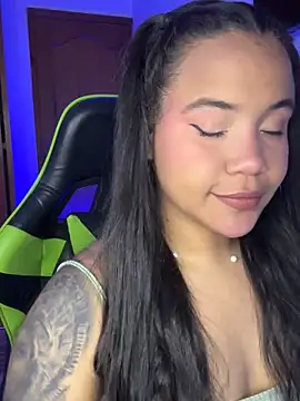 leila 22 online show from March 14, 8:09 am