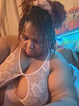 kweenxkarma online show from December 23, 9:49 am