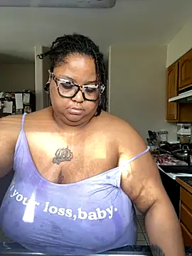 kweenxkarma online show from October 21, 9:37 pm