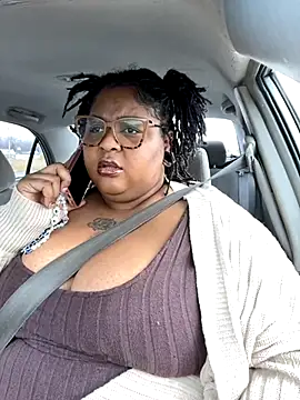 kweenxkarma online show from October 27, 9:52 pm