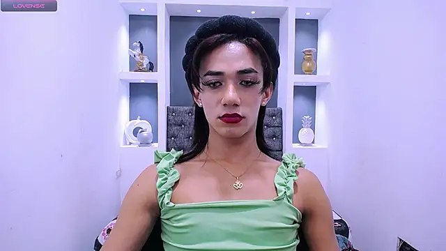 KatrinaQueen1 online show from February 19, 9:03 pm