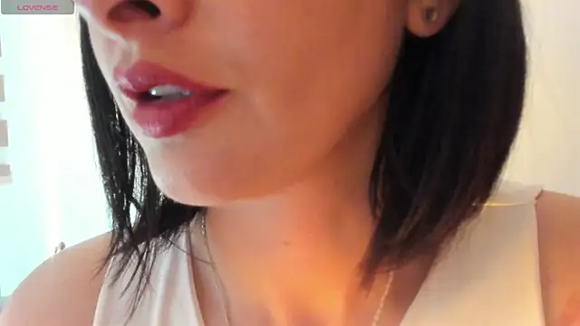 queen fetish online show from October 9, 1:20 pm