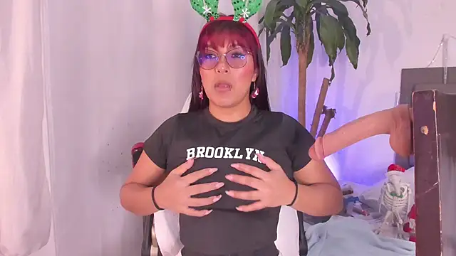 evelynjohnsoon online show from December 11, 2:00 pm