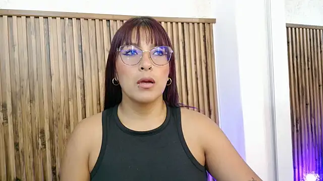evelynjohnsoon online show from September 26, 11:36 am