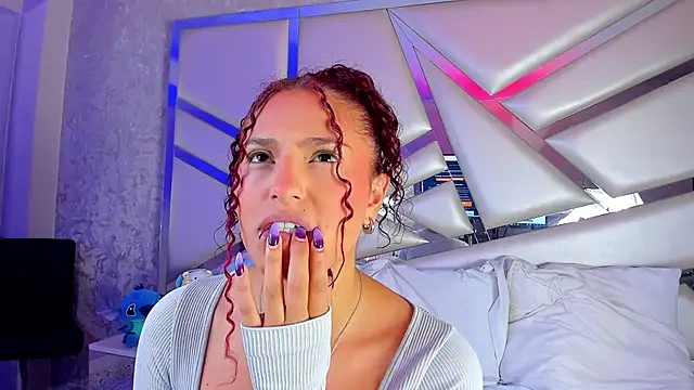 Miia002 online show from October 30, 3:19 am