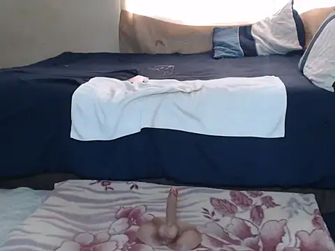 Snapshot of AdelaideT chatting on April 15, 10:55 am AdelaideT online show from April 15, 10:55 am