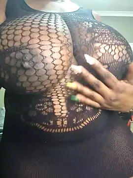 Bustygoddess32 online show from December 30, 9:29 pm
