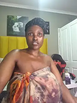 Bustygoddess32 online show from December 31, 6:37 am