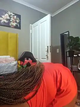 Bustygoddess32 online show from December 31, 8:23 pm