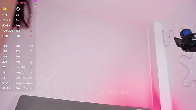 artmiaa online show from November 5, 12:49 pm