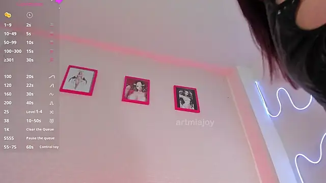 artmiaa online show from February 10, 12:42 pm