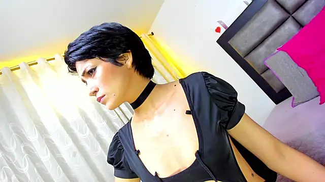 Snapshot of Hannaaaa__ chatting on December 15, 2:16 pm Hannaaaa online show from December 15, 2:16 pm