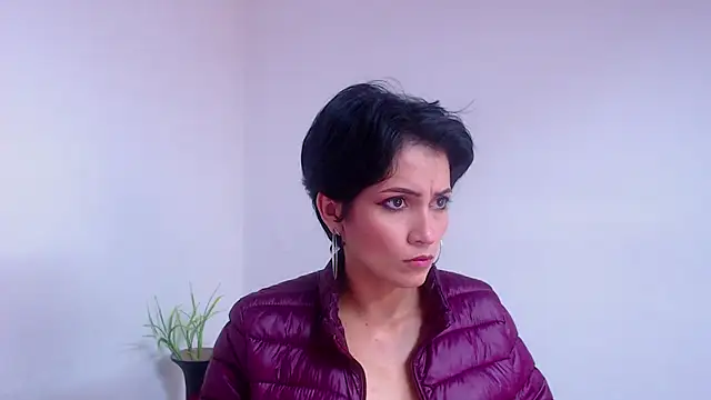 Snapshot of Hannaaaa__ chatting on December 18, 4:28 pm Hannaaaa online show from December 18, 4:28 pm