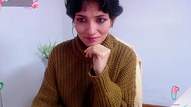 Snapshot of Hannaaaa__ chatting on December 19, 9:28 pm Hannaaaa online show from December 19, 9:28 pm