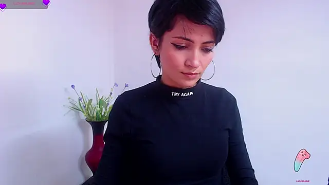 Snapshot of Hannaaaa__ chatting on January 20, 9:11 pm Hannaaaa online show from January 20, 9:11 pm
