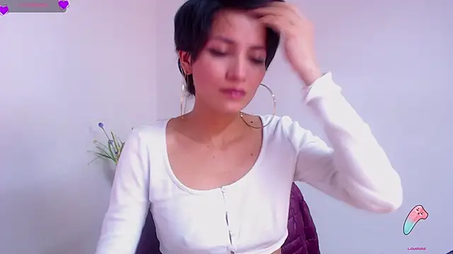 Snapshot of Hannaaaa__ chatting on January 21, 7:39 pm Hannaaaa online show from January 21, 7:39 pm