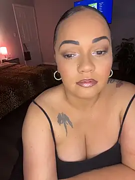 DestineeJayde online show from May 5, 4:42 am