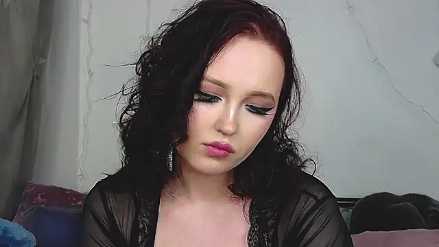 Snapshot of IrinaArt chatting on January 3, 2:43 am IrinaArt online show from January 3, 2:43 am