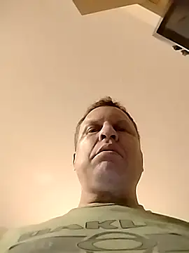 Snapshot of fukurbutt chatting on February 15, 2:41 am fukurbutt online show from February 15, 2:41 am