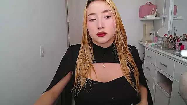 Barbie girl 69 online show from July 7, 8:57 pm