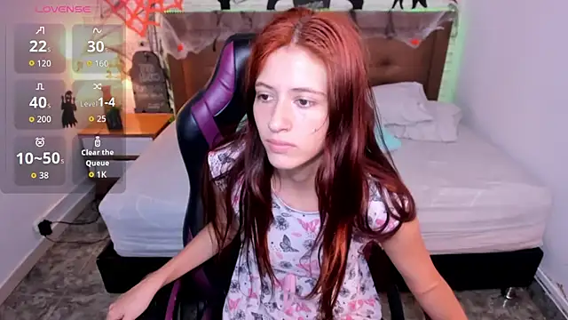 julieth love  online show from October 17, 1:46 pm