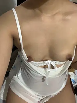 Snapshot of -Meomeo- chatting on December 16, 3:44 am -Meomeo- online show from December 16, 3:44 am