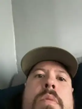 husband4555 online show from March 17, 4:43 pm