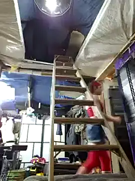 cdressupdiva online show from February 12, 11:40 am