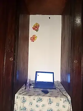 Snapshot of The-Peach-Flexer chatting on November 8, 9:46 pm The-Peach-Flexer online show from November 8, 9:46 pm