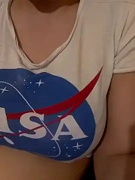 Snapshot of Zanoba-16 chatting on March 3, 1:06 pm Zanoba-16 online show from March 3, 1:06 pm