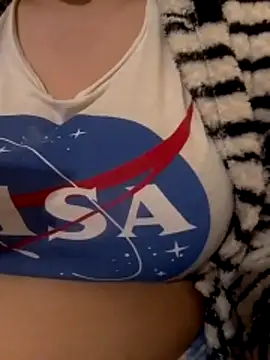 Snapshot of Zanoba-16 chatting on March 6, 12:56 pm Zanoba-16 online show from March 6, 12:56 pm