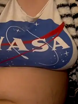 Snapshot of Zanoba-16 chatting on March 8, 1:36 am Zanoba-16 online show from March 8, 1:36 am