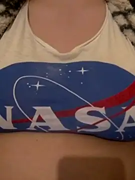 Snapshot of Zanoba-16 chatting on March 9, 1:42 am Zanoba-16 online show from March 9, 1:42 am