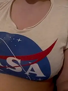 Snapshot of Zanoba-16 chatting on March 29, 3:56 pm Zanoba-16 online show from March 29, 3:56 pm