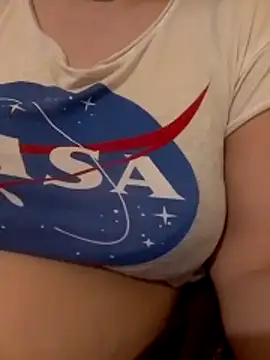 Snapshot of Zanoba-16 chatting on March 31, 10:48 am Zanoba-16 online show from March 31, 10:48 am