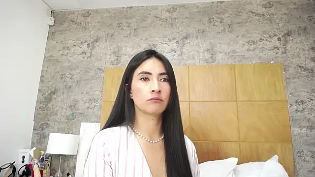 JainaRogers online show from November 15, 5:53 pm