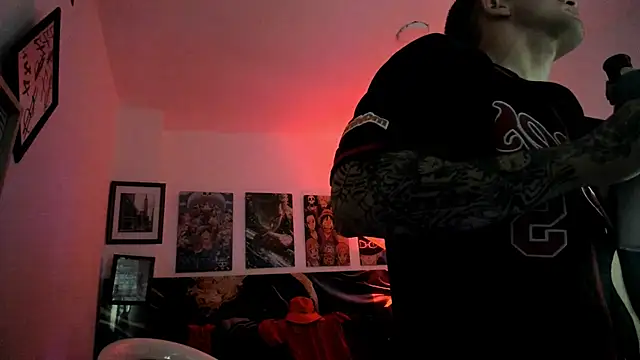 Snapshot of Sisoyalejo420 chatting on October 15, 6:02 am Sisoyalejo420 online show from October 15, 6:02 am