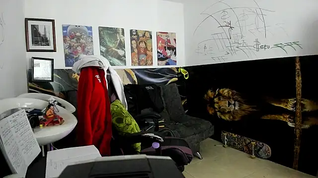 Snapshot of Sisoyalejo420 chatting on October 20, 1:33 pm Sisoyalejo420 online show from October 20, 1:33 pm