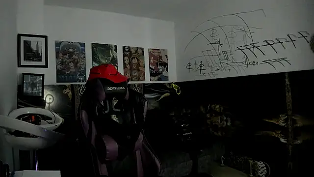 Snapshot of Sisoyalejo420 chatting on October 28, 1:47 pm Sisoyalejo420 online show from October 28, 1:47 pm